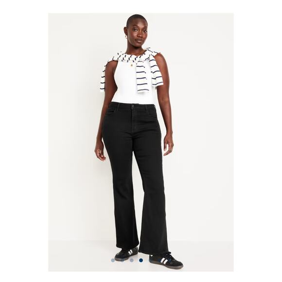 Old Navy Black Extra High Rise Flare Jeans Sz.8 NWT - Picture 1 of 14